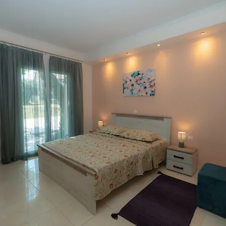 Santalas Villa